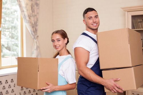 Hackney street access and parking considerations for removals